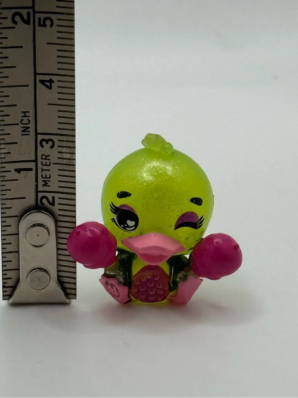 Hatchimals CollEGGtibles mini figure pink green Duckle mini duck toy